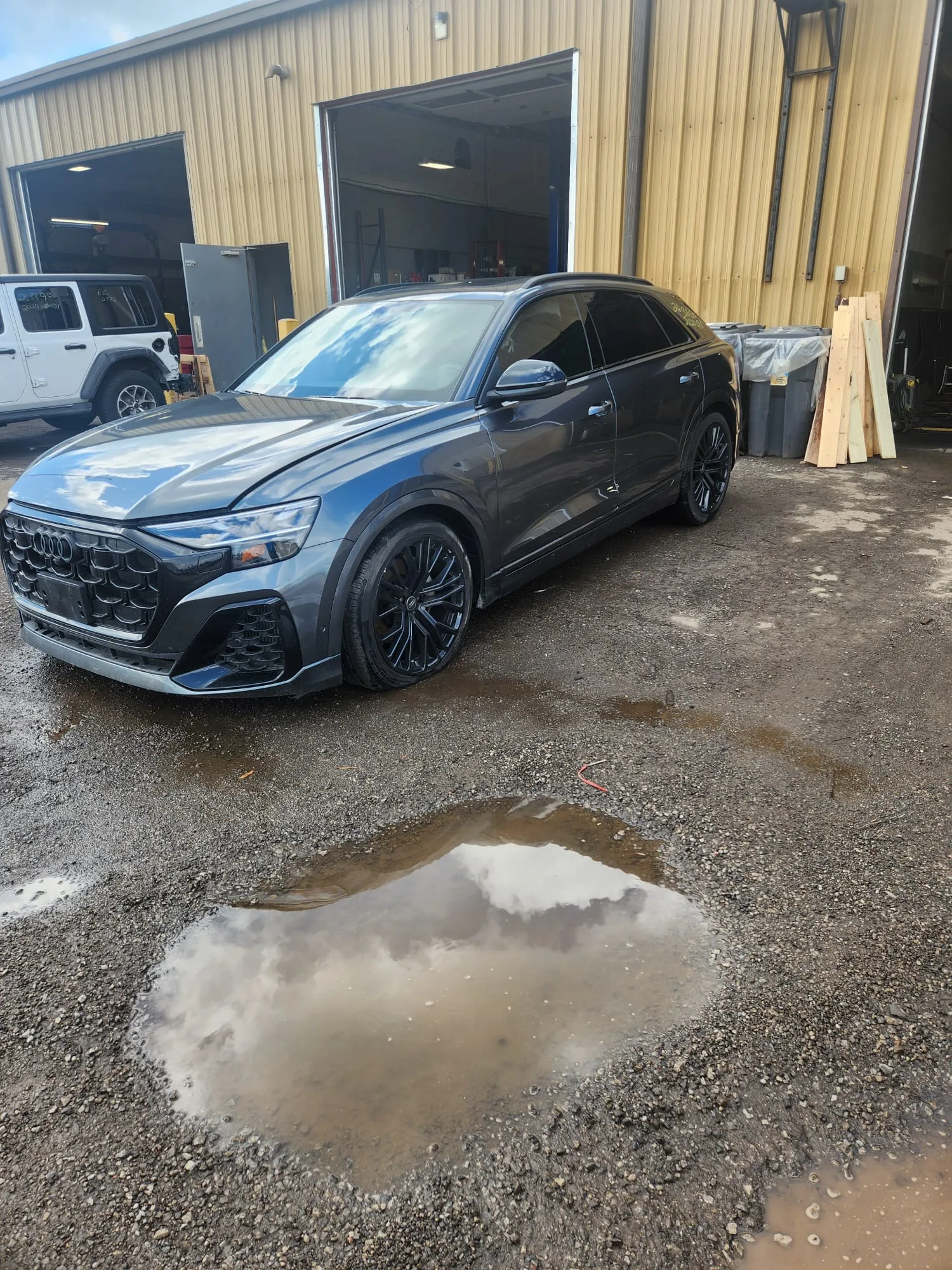 Audi Q8 — auto z Kanady