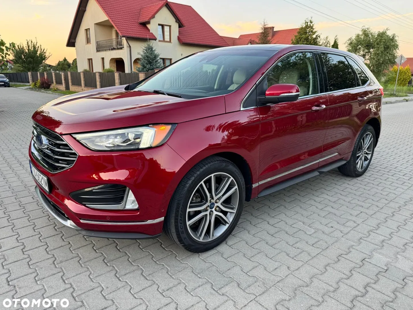 Ford edge — auto z Kanady