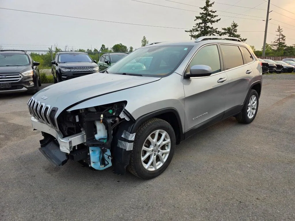 Jeep Cherokee — auto z Kanady