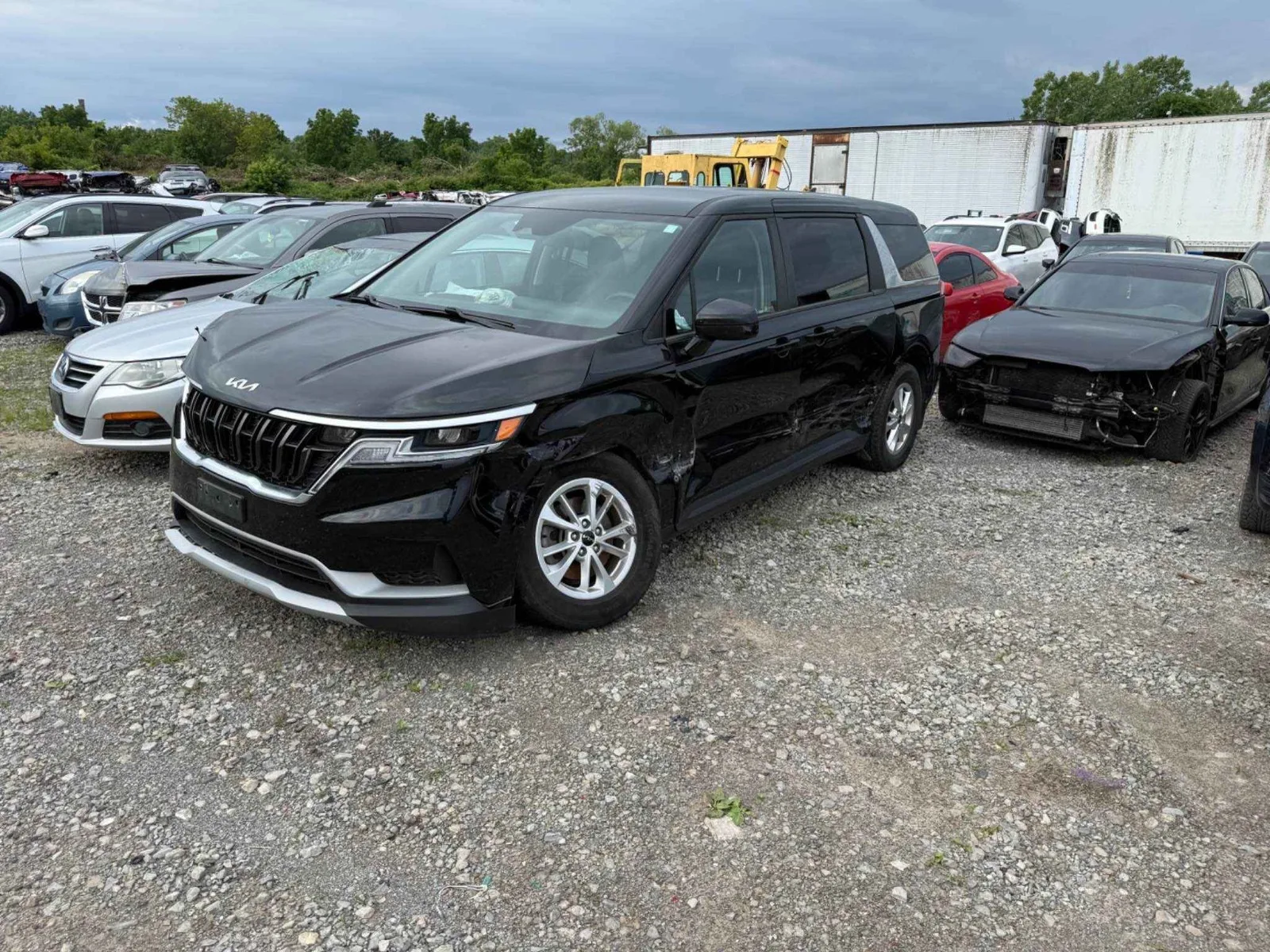 Kia Carnival — auto z Kanady