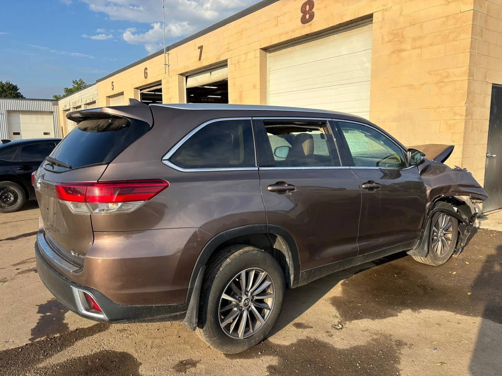 Toyota Highlander — auto z Kanady