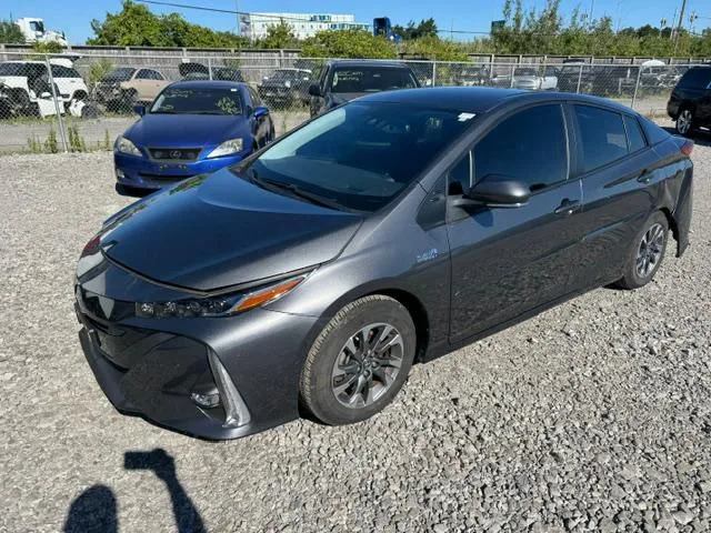 Toyota Prius — auto z Kanady