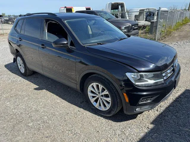Volkswagen Tiguan — auto z Kanady